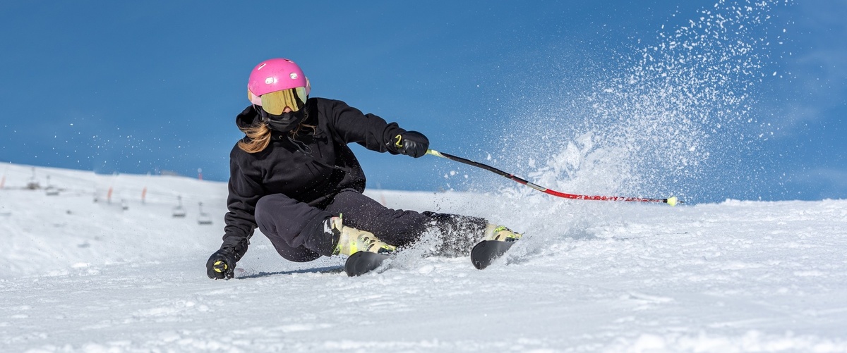 Coberturas, opiniones, precio y cómo contratar el seguro de esquí FIATC