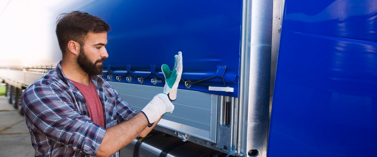 Seguros para camiones de volteo: asegura tu tranquilidad en el trabajo